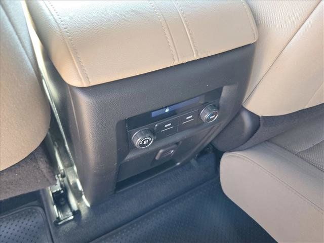 Used 2023 Chevrolet Traverse LS FWD image 20