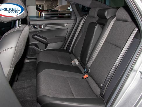 Used 2025 Honda Civic Sport image 17