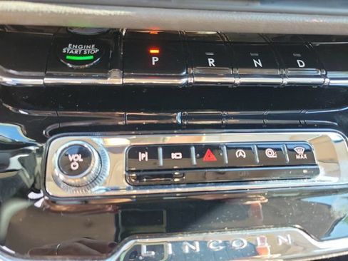 Certified 2023 Lincoln Corsair FWD image 28