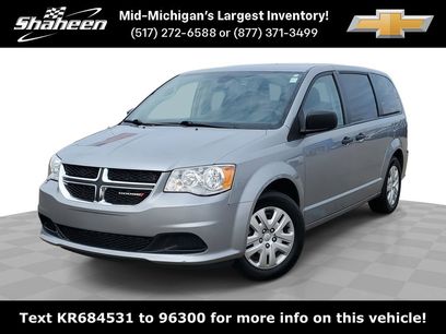 Used 2019 Dodge Grand Caravan SE w/ UConnect Hands-Free Group