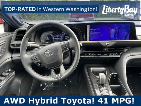 Used 2024 Toyota Crown Limited image 13