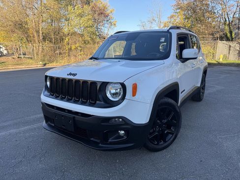 Used 2018 Jeep Renegade Altitude image 1