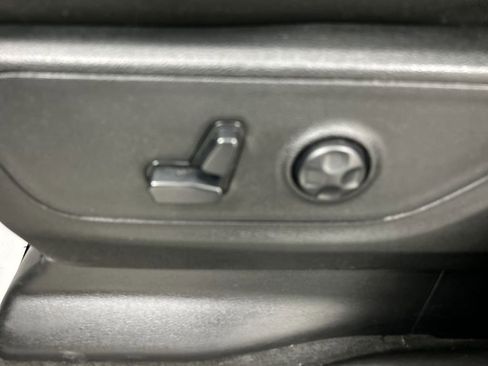 Used 2020 RAM 1500 Big Horn image 10