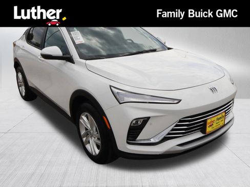 New 2026 Buick Envista Preferred FWD image 1
