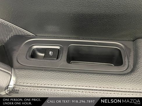 Used 2020 Porsche Cayenne S image 53