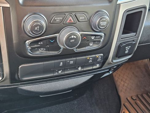 Used 2015 RAM 1500 Big Horn AWD/4WD image 26