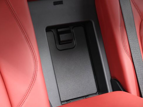 Used 2021 Maserati Levante GTS AWD/4WD image 89