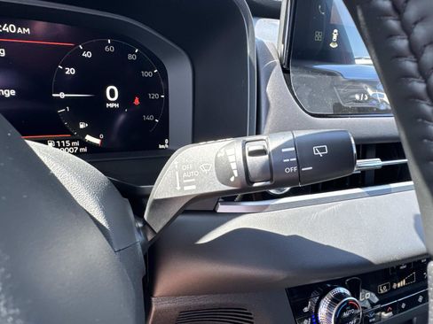 New 2025 Mitsubishi Outlander SEL image 28