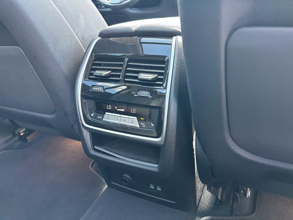 Used 2024 BMW X7 xDrive40i AWD/4WD image 49