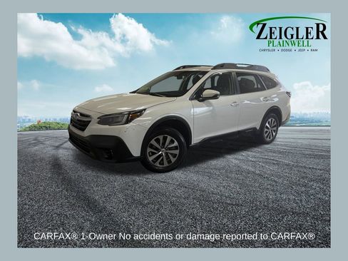 Used 2020 Subaru Outback Premium image 1