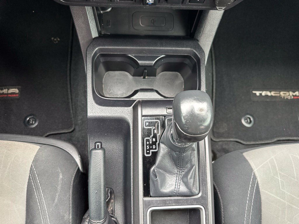 Used 2020 Toyota Tacoma TRD Off-Road w/ Advanced Technology Package AWD/4WD image 8