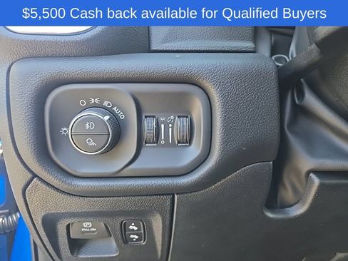 New 2026 RAM 1500 4x4 Crew Cab image 10