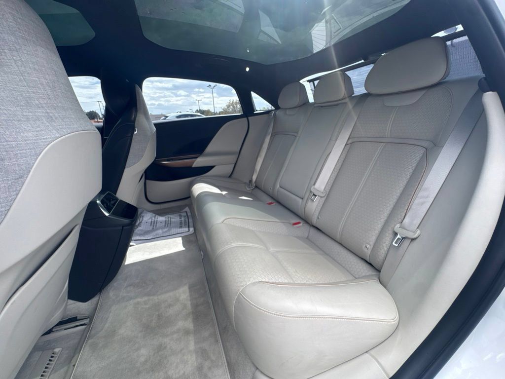 Used 2023 Lucid Air Grand Touring AWD/4WD image 14