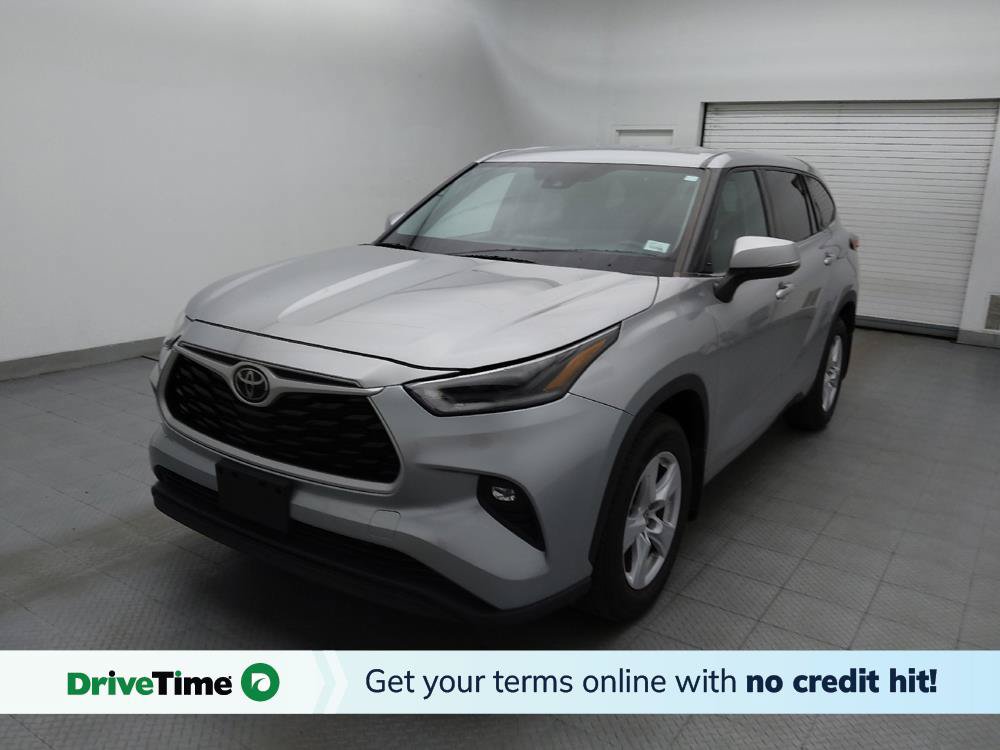 Used 2021 Toyota Highlander LE AWD/4WD image 1