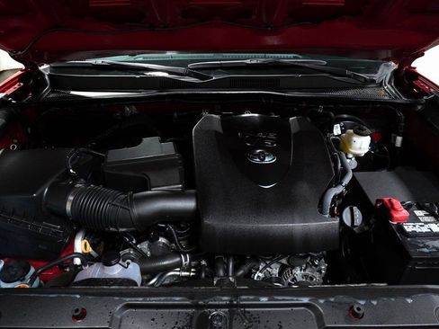 Certified 2022 Toyota Tacoma TRD Sport image 9