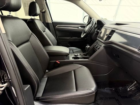 Used 2021 Volkswagen Atlas SE image 18