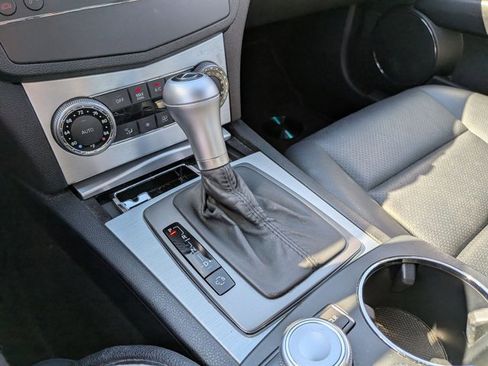 Used 2008 Mercedes-Benz C 300 Sport image 11