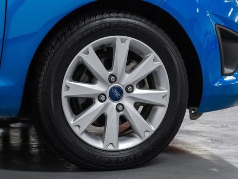 Used 2012 Ford Fiesta SE w/ Moon & Mood Pkg image 55