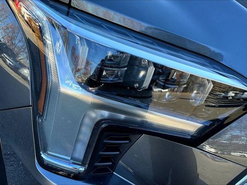 Certified 2025 Toyota Sequoia Platinum image 25
