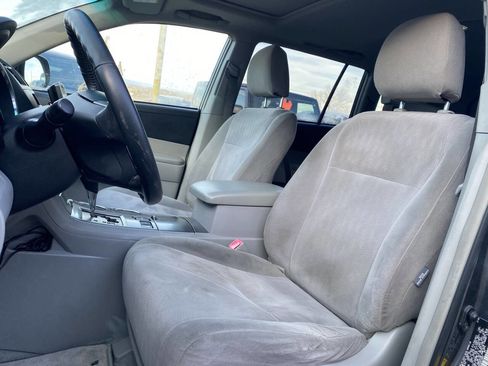 Used 2008 Toyota Highlander Sport w/ Tow Pkg image 12