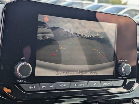 New 2025 Nissan Pathfinder SV image 12