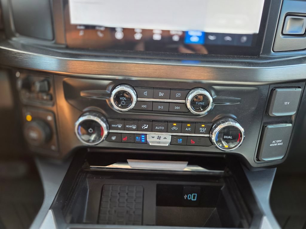 Used 2024 Ford F250 Lariat w/ Chrome Package AWD/4WD image 23