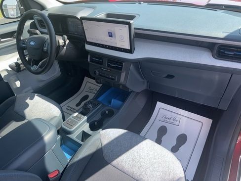 New 2025 Ford Maverick XLT w/ XLT Luxury Package image 12