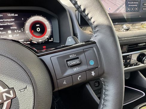 Used 2024 Nissan Rogue SL w/ SL Premium Package image 33