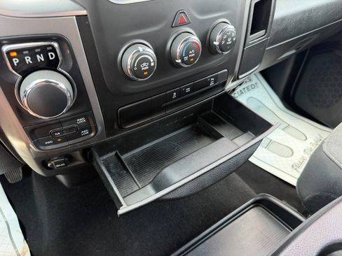Used 2024 RAM 1500 Warlock AWD/4WD image 18