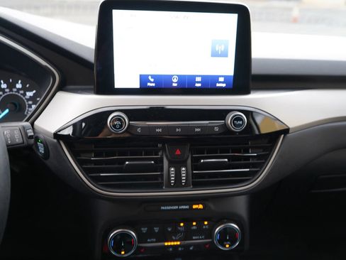 Used 2022 Ford Escape SEL FWD image 11