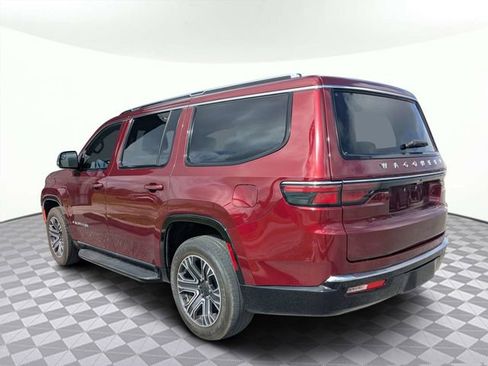 Used 2024 Jeep Wagoneer Series II w/ Flexible Seating Group RWD image 5