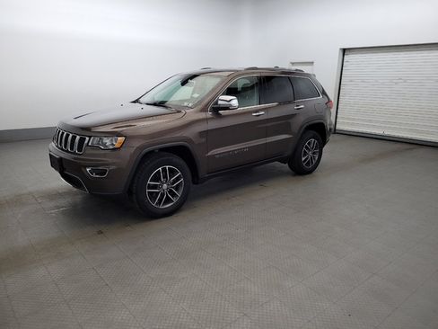 Used 2018 Jeep Grand Cherokee Limited AWD/4WD image 2