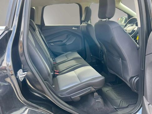 Used 2018 Ford Escape SE w/ SE Sync 3 Package AWD/4WD image 29