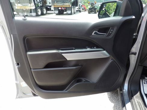 Used 2022 Chevrolet Colorado LT w/ Fleet Safety Package image 14