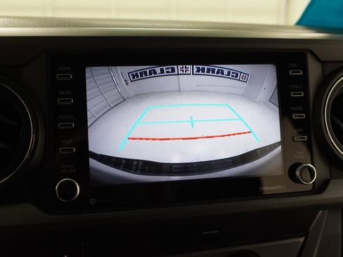 Used 2020 Toyota Tacoma TRD Sport w/ Technology Package RWD image 22