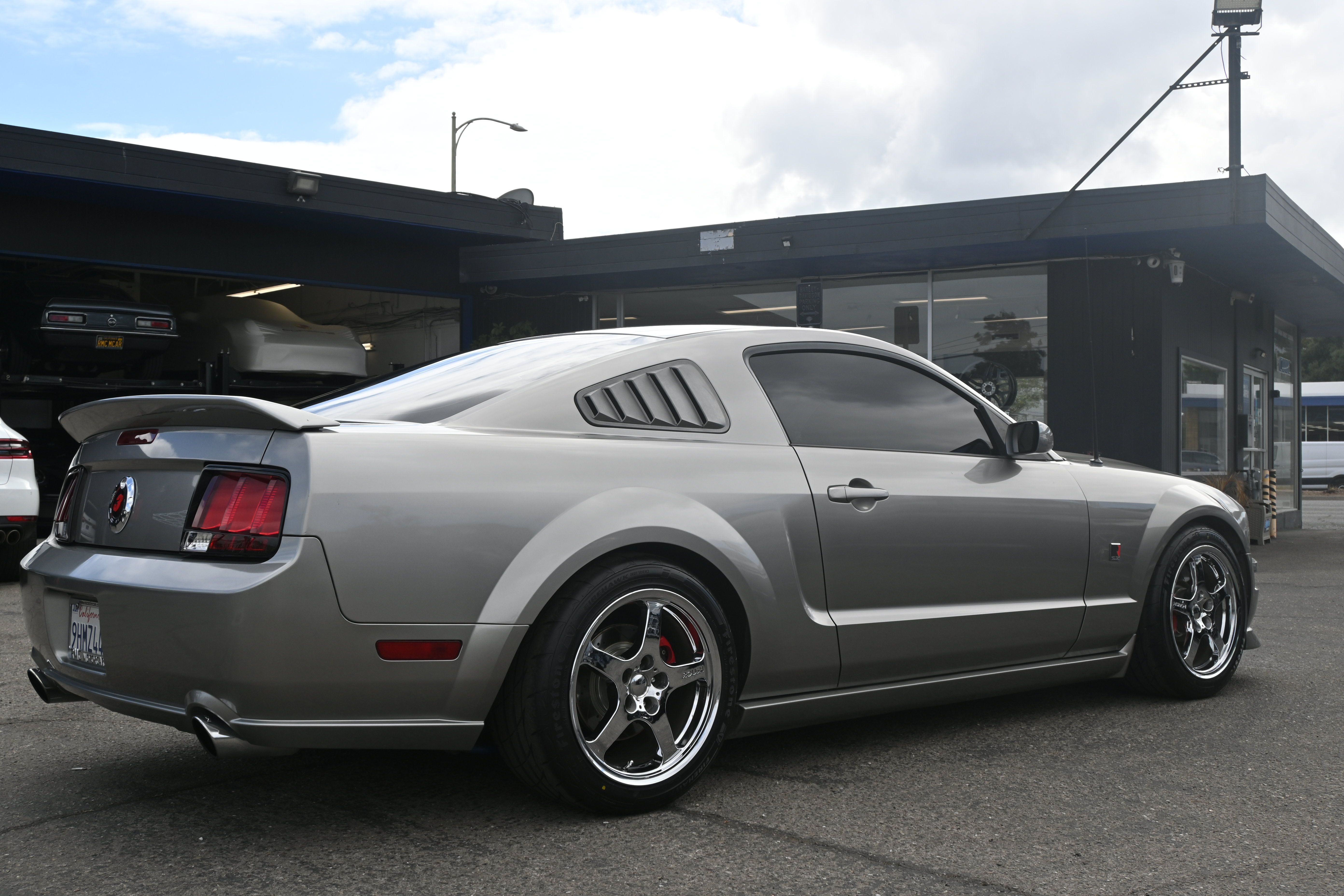 Used 2008 Ford Mustang GT RWD image 10