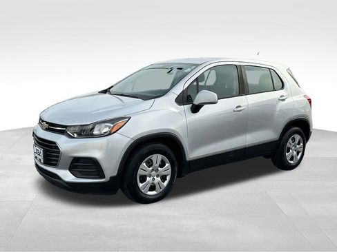Used 2018 Chevrolet Trax LS image 24