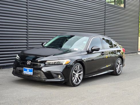 Used 2023 Honda Civic Touring image 8