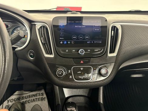 Used 2019 Chevrolet Malibu LS FWD image 24