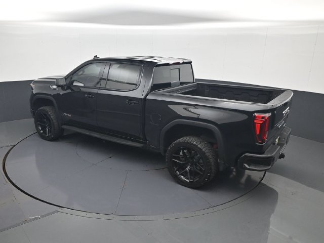 Used 2025 GMC Sierra 1500 AT4 w/ AT4 Premium Package AWD/4WD image 19