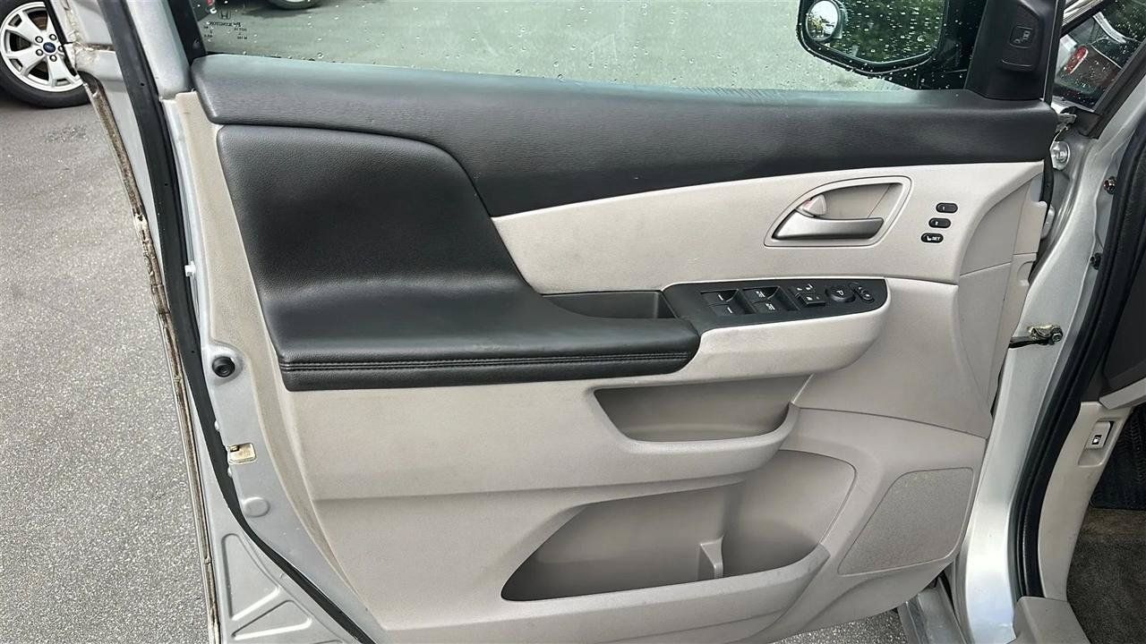 Used 2013 Honda Odyssey Touring image 18