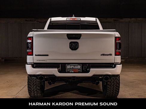Used 2024 RAM 1500 Laramie AWD/4WD image 8