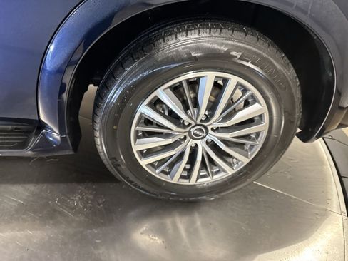 Used 2024 Nissan Armada SL image 12