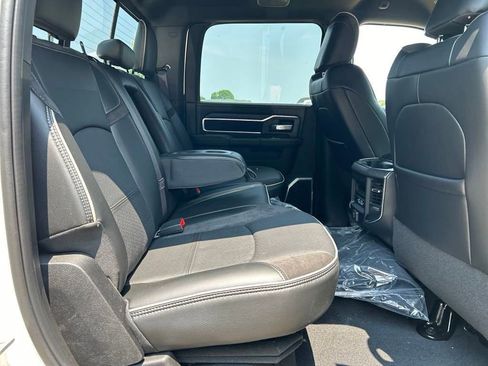 Used 2024 RAM 2500 Laramie w/ Sport Appearance Package image 14
