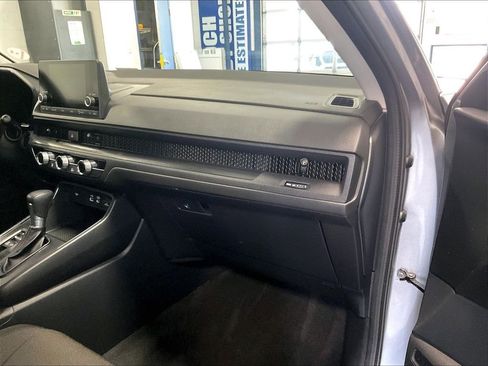 Used 2025 Honda CR-V EX image 12