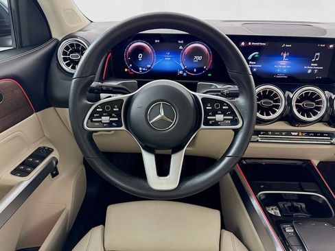 Used 2023 Mercedes-Benz GLB 250 GLB 250 image 22