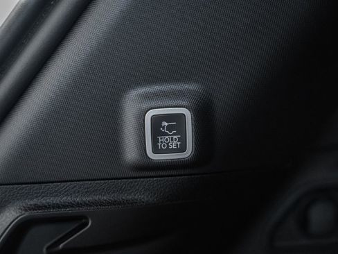 New 2025 Jeep Grand Cherokee Laredo X w/ Luxury Tech Group I image 10