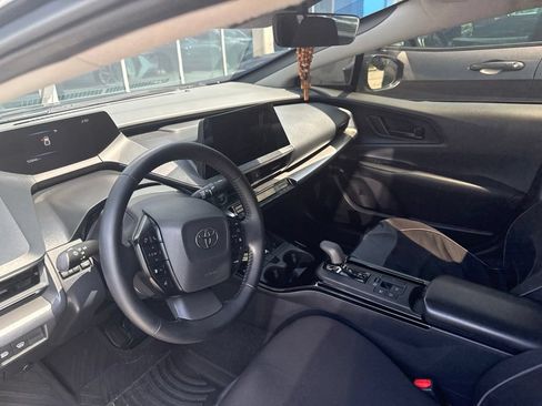 Used 2024 Toyota Prius LE FWD image 2