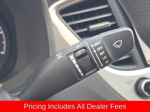 Used 2022 Hyundai Accent SEL FWD image 24