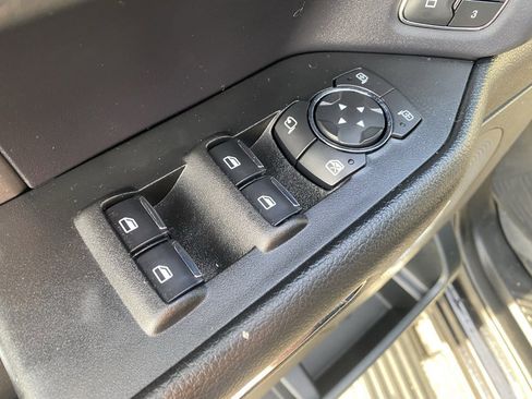 Used 2021 Ford Expedition Limited image 13